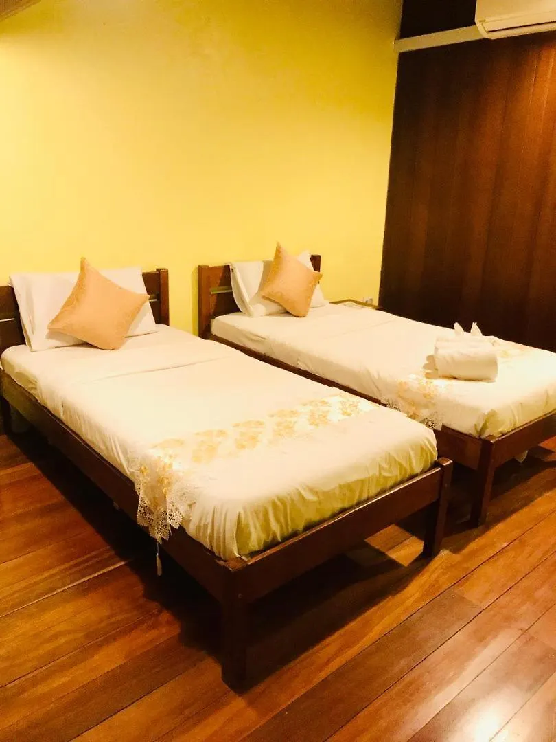 **  Hotel Lang Hoose George Town Malasia