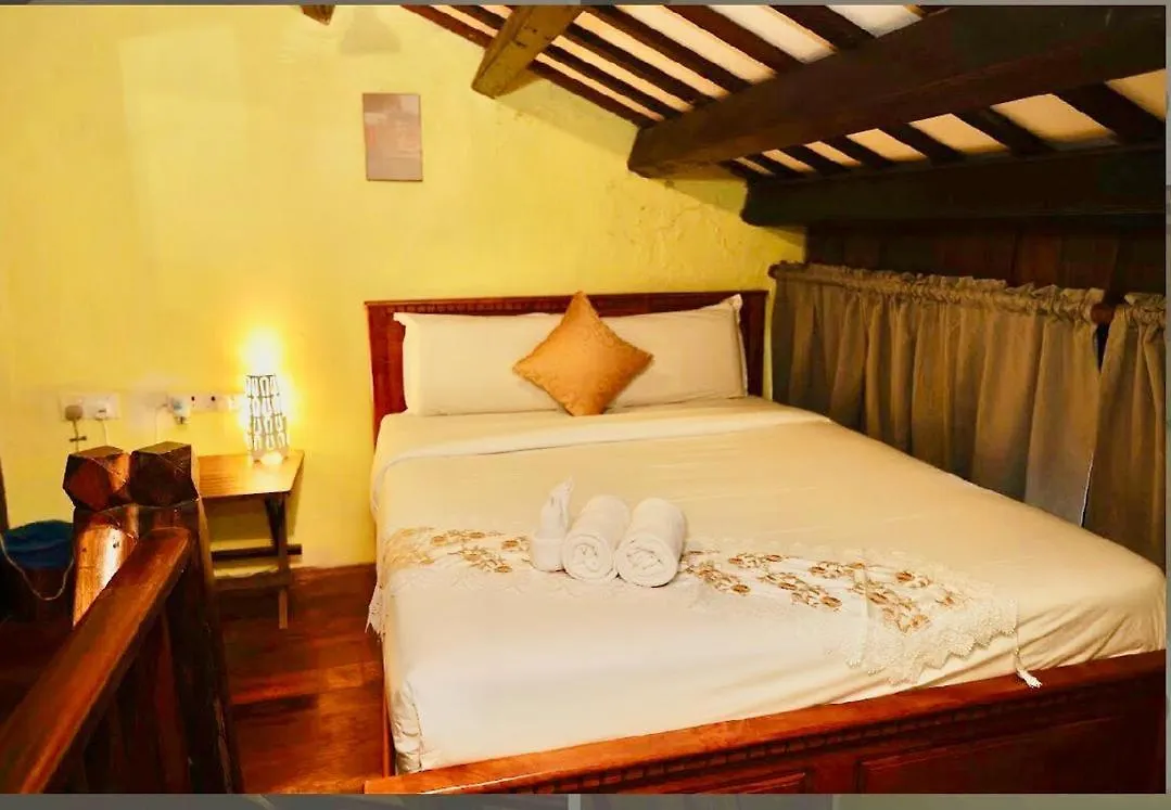 Hotel Lang Hoose George Town 2*,